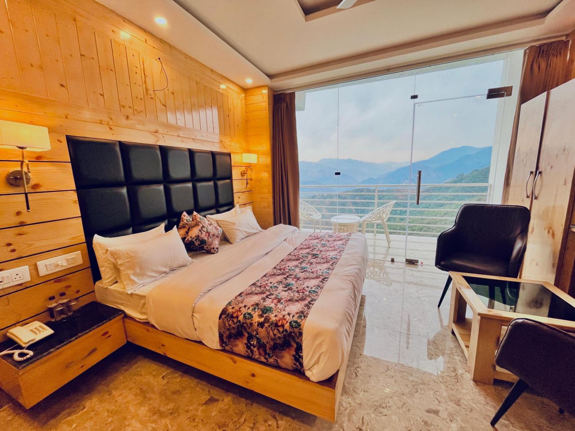 Hotel Classic Crown - #Scenic Mountain View #Open Terrace #Parking #Premium Rooms With Balcony #Guest Preferred #Best Selling Hotel In Mussoorie Extérieur photo
