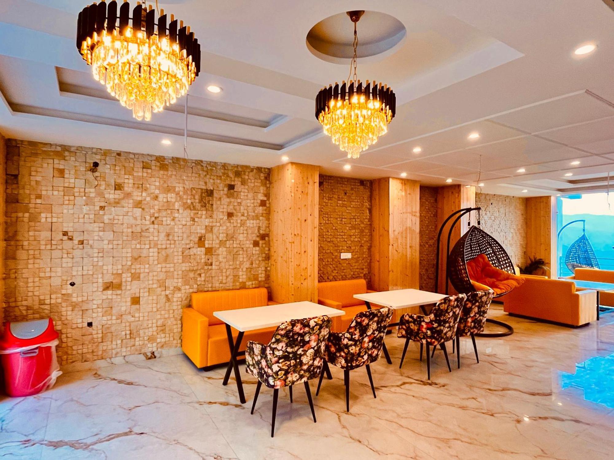 Hotel Classic Crown - #Scenic Mountain View #Open Terrace #Parking #Premium Rooms With Balcony #Guest Preferred #Best Selling Hotel In Mussoorie Extérieur photo
